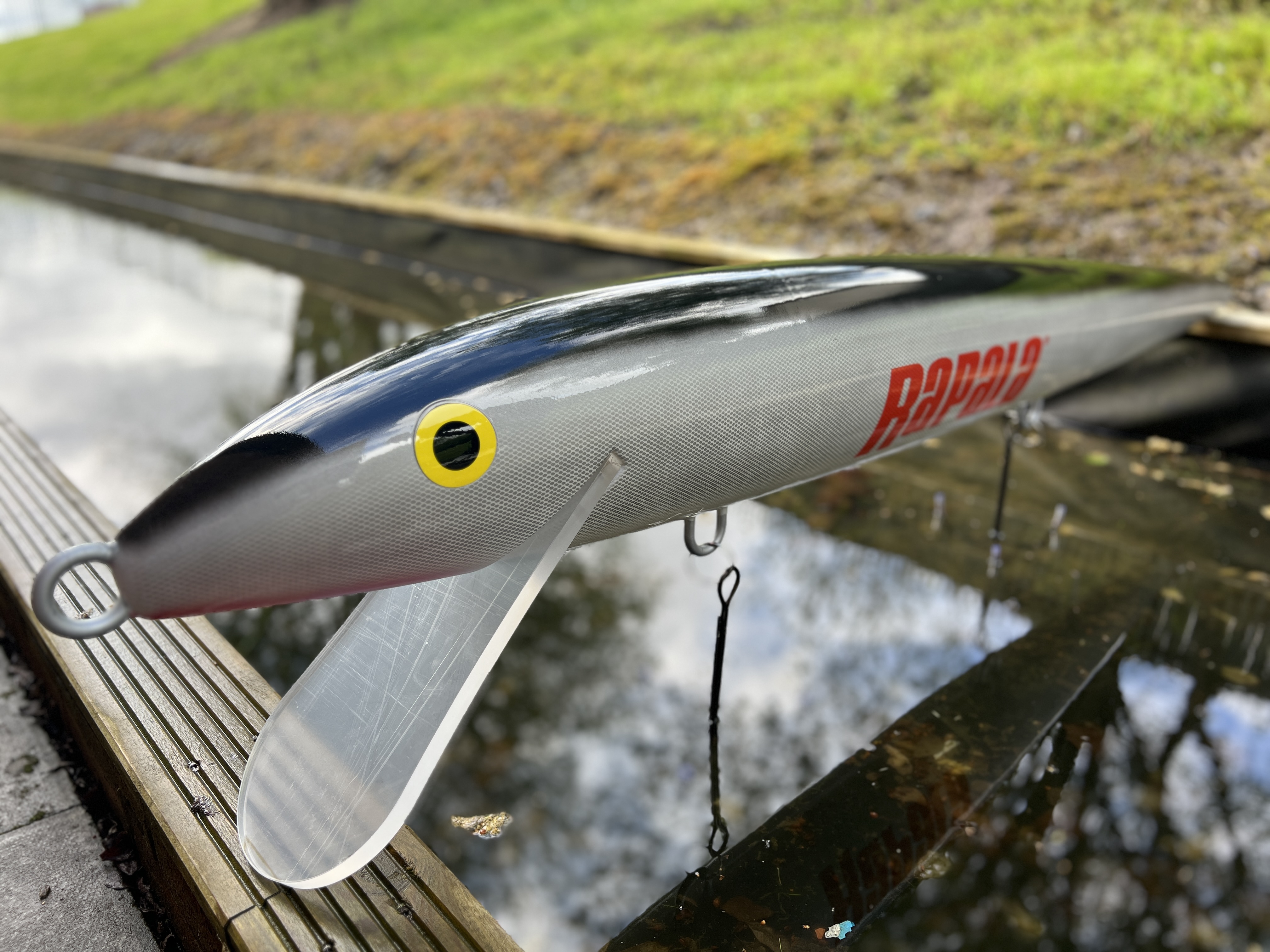 Rapala Super Giant 180cm S Silver – Glasgow Angling Centre