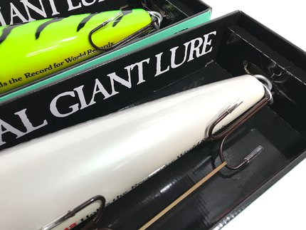 75cm Rapala Original Giant Lure in Display Box - 29 Fire Tiger